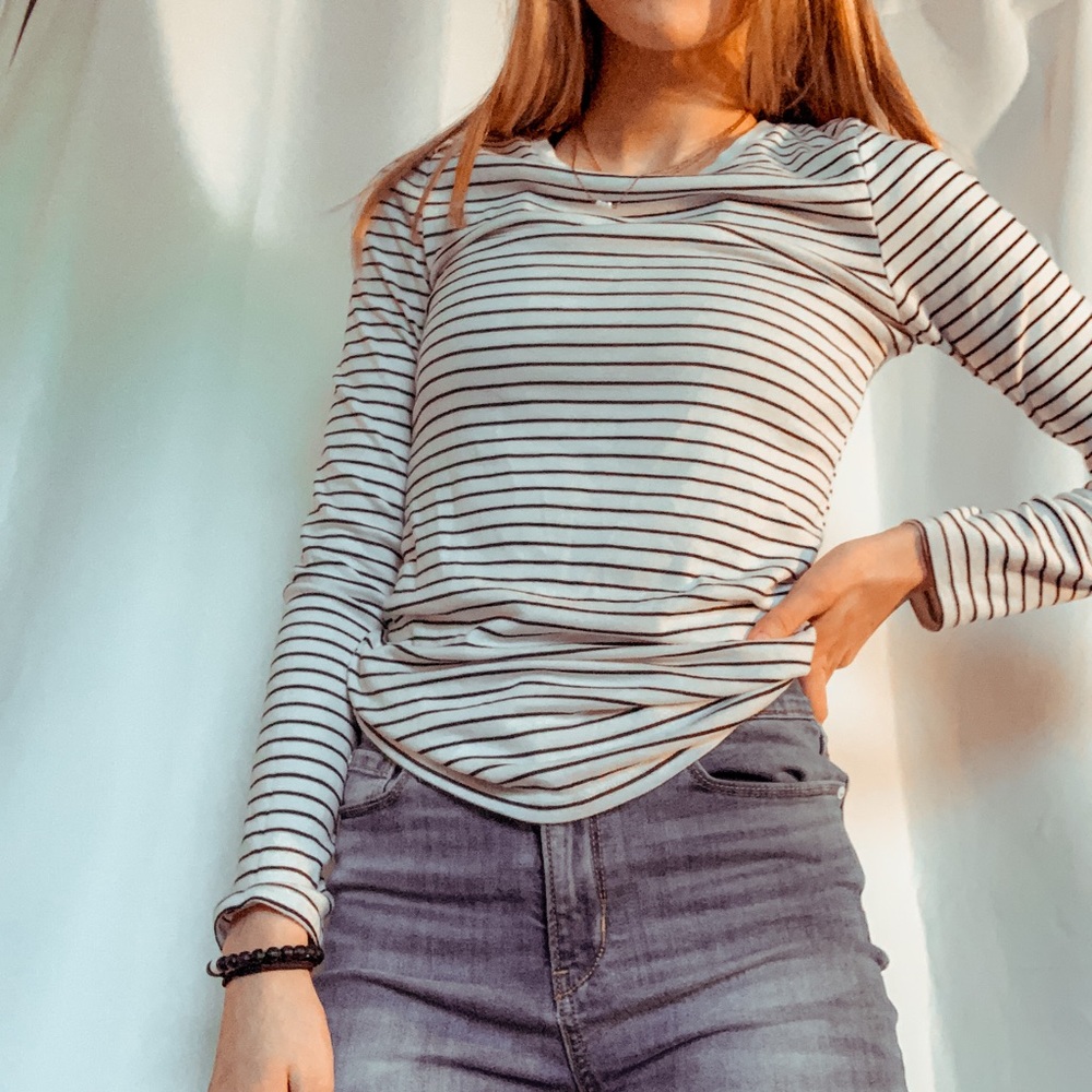 Long sleeve stripped tee